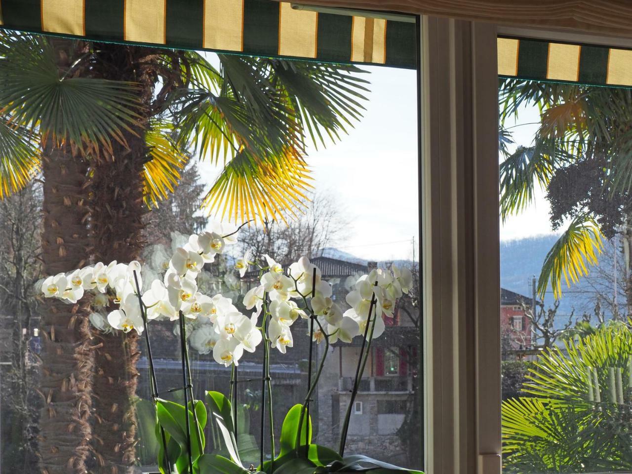 Ristorante Charme Hotel Tre Terre Ponte Brolla Exteriör bild